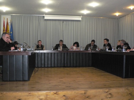 La corporación municipal de Guardo, en el transcurso de un pleno. La corporación municipal de Guardo, en el transcurso de un pleno.