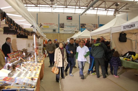 Expositores de la Feria de Caza, Pesca y Medio Ambiente.